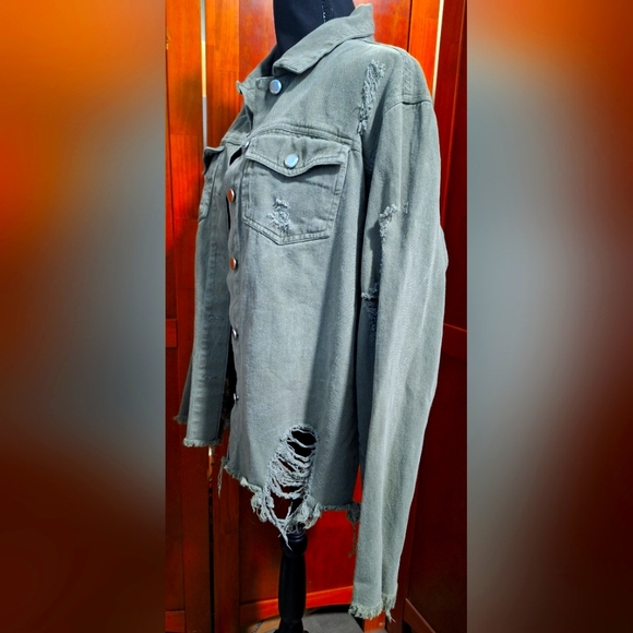 😎RUE+ women's olive green button-up distressed jacket. Size 1X - Picture 3 of 5